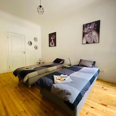 Spacious Modern Vintage Flat In The Heart Of Sofia Exterior photo