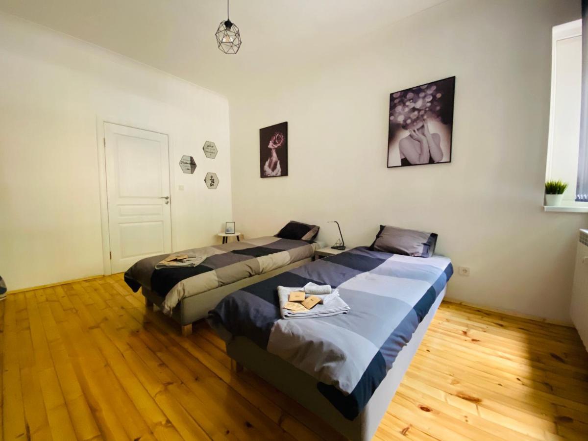 Spacious Modern Vintage Flat In The Heart Of Sofia Exterior photo